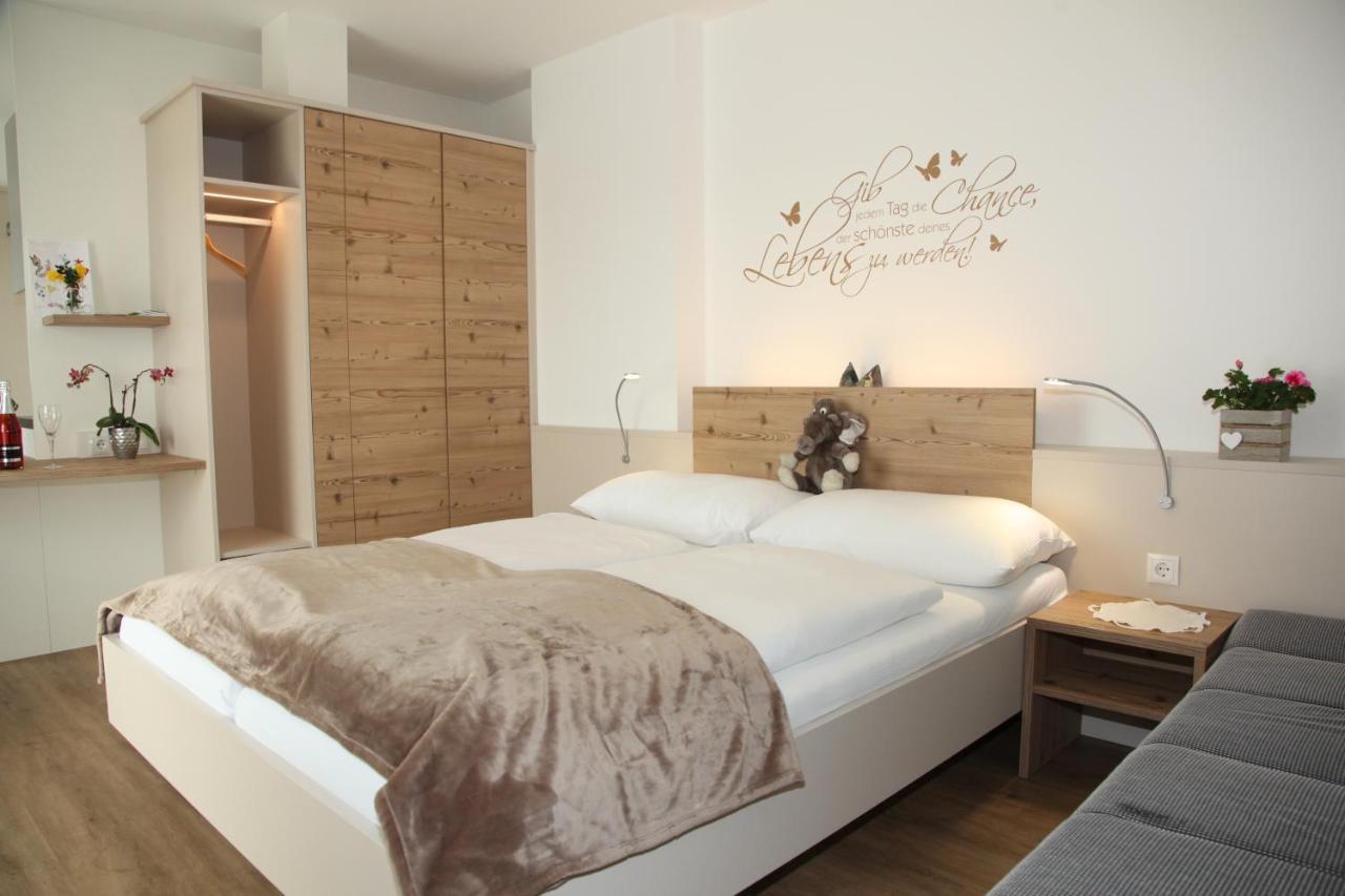 פלדבאך Hotel & Fruehstueckspension Raabtal מראה חיצוני תמונה