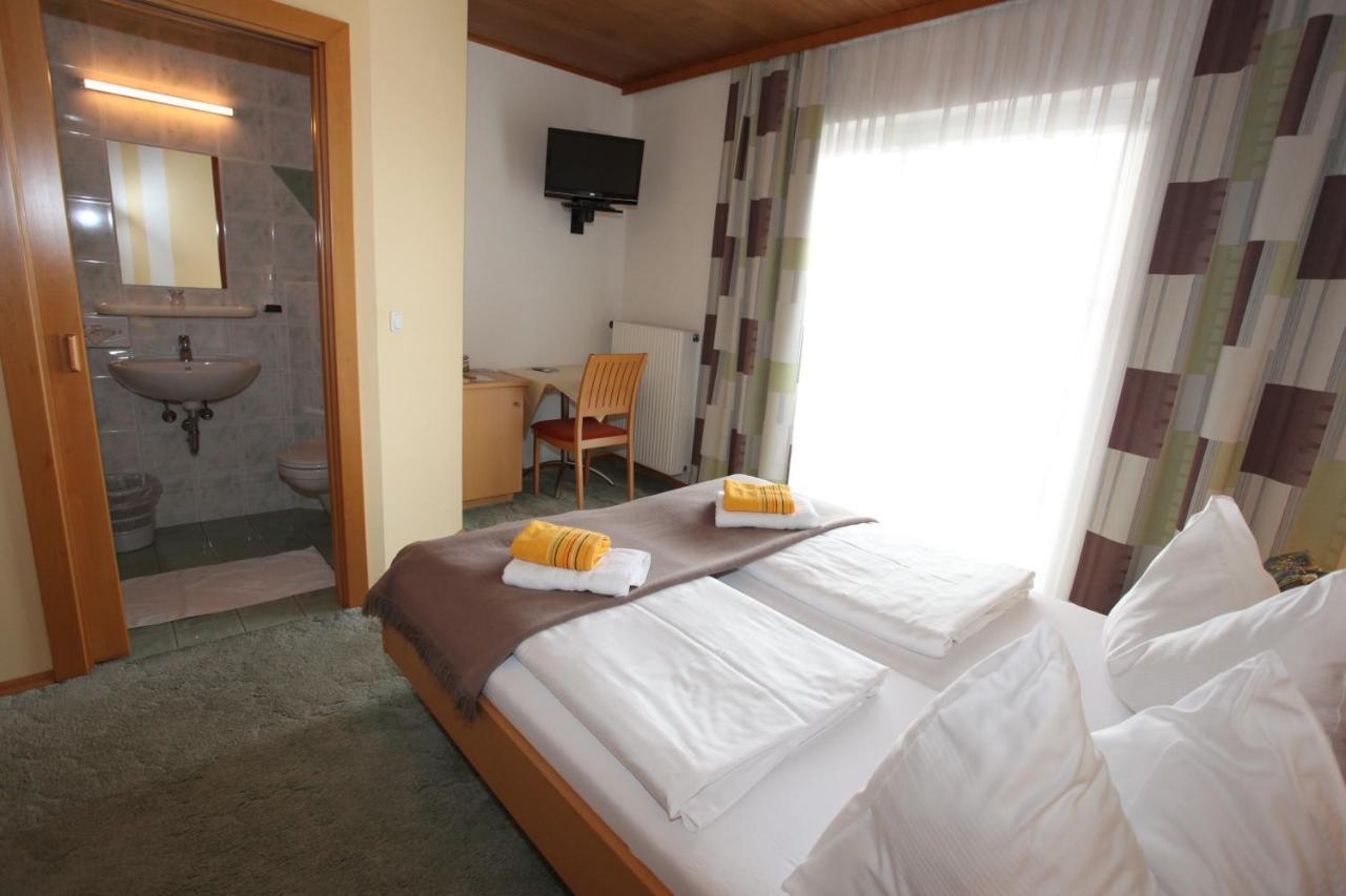 פלדבאך Hotel & Fruehstueckspension Raabtal מראה חיצוני תמונה